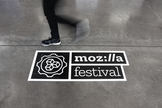 mozfest-decal-in-motion