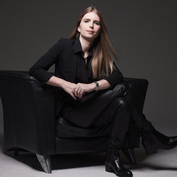 Chelsea Manning Headshot