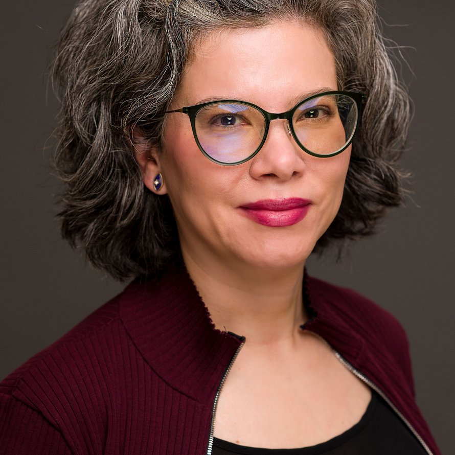 Headshot of Deldelp Medina.