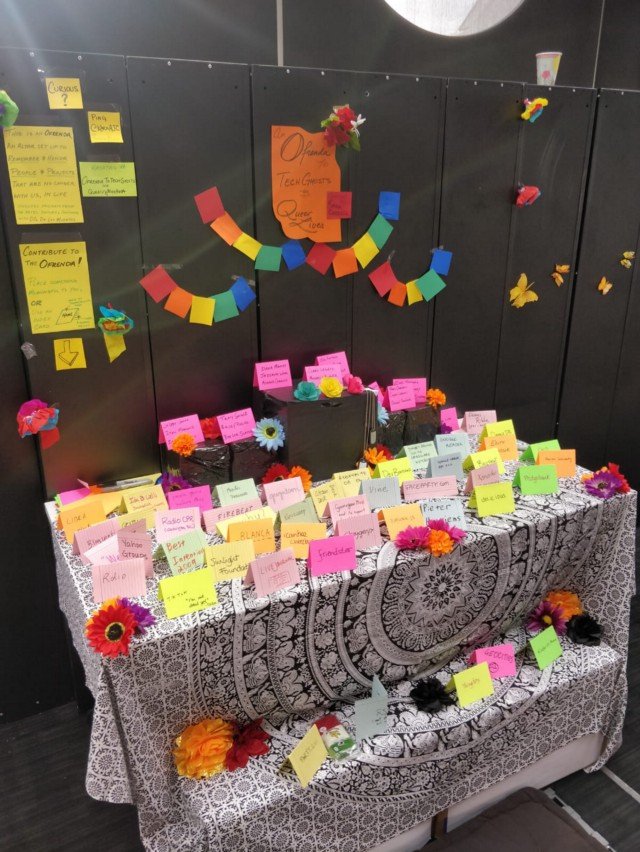 Ofrenda to tech ghosts installation