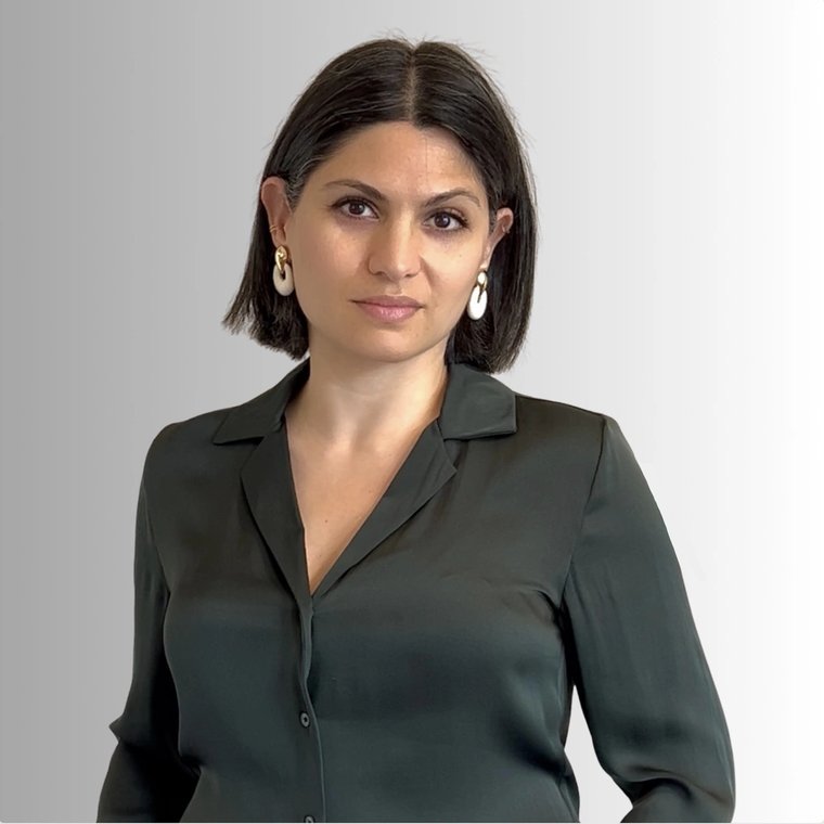 Photograph of Sherry Hakimi